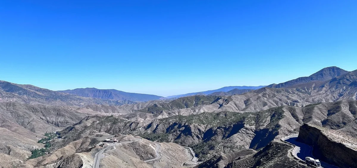 High Atlas Mountains and Tizi n’Tichka Pass during a 4 days desert tour from Casablanca to Marrakech