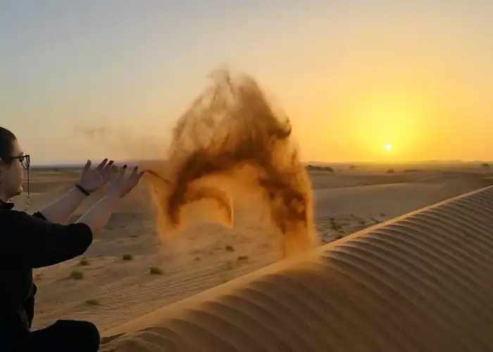Sunset over the sand dunes of Erg Chebbi on a 4 days Sahara desert tour from Fes to Merzouga