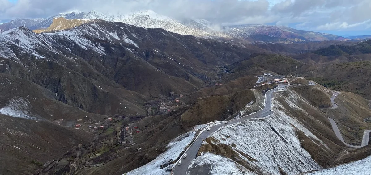 Snowy High Atlas Mountains during an 8 days Morocco tour from Casablanca to Marrakech